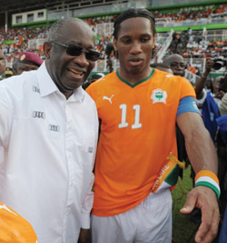 http://www.africatoday.com/upload_images/Ivory's-President-Laurent-Gbagbo-(L)-speaks-with-football-star-player-Didier-Drogba-Getty-Pix.jpg